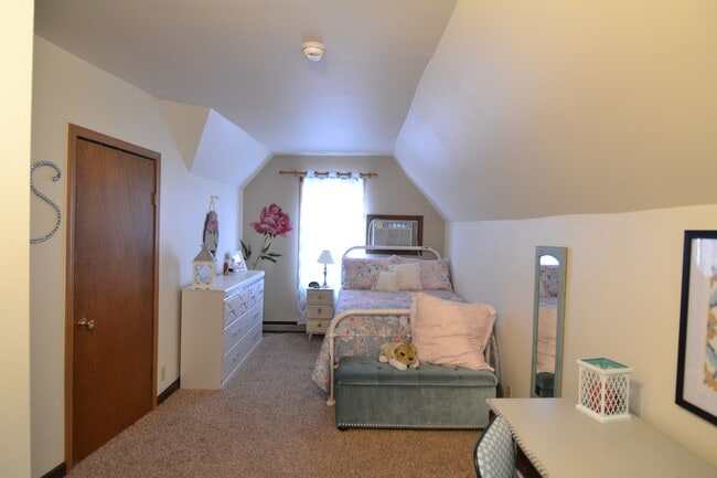 601 S Osteopathy Ave, Unit 4