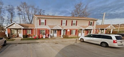 15 Orchard Ln in Jackson, OH - Building Photo - Building Photo