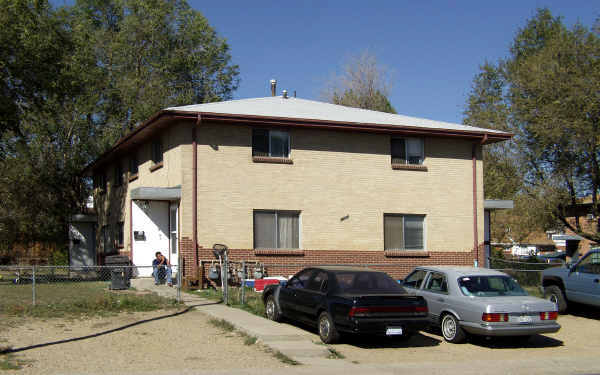 7255 Tennyson St in Westminster, CO - Foto de edificio