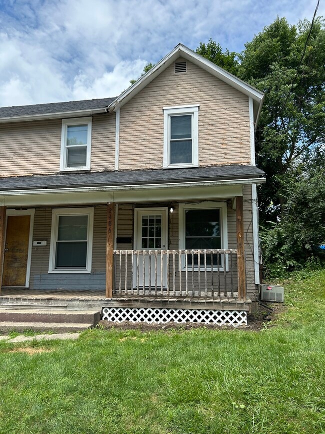 2484 Lagonda Ave, Unit 2486