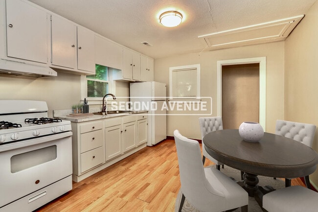 3746 Kahlert Ave in Louisville, KY - Building Photo - Building Photo