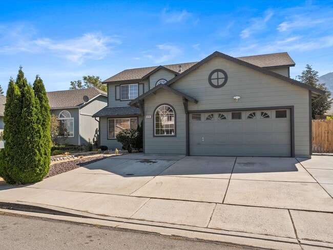8040 Monterey Shores Dr in Reno, NV - Building Photo - Building Photo