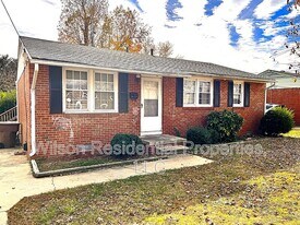 2312 Bothwell St in Greensboro, NC - Building Photo