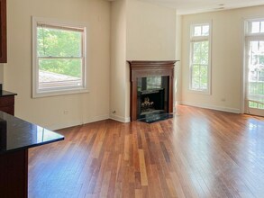 3114 N Racine Ave, Unit 3N in Chicago, IL - Building Photo - Building Photo