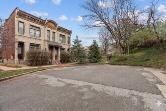 2221-2223-2223 Rutger St in St. Louis, MO - Building Photo - Building Photo