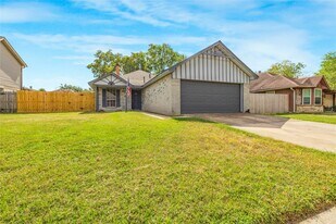 12223 White River Dr in Tomball, TX - Building Photo
