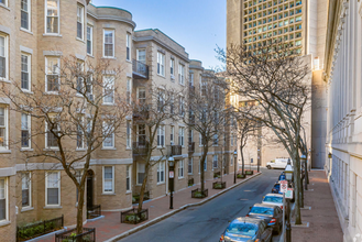 60 Clearway St, Unit 1 in Boston, MA - Building Photo - Building Photo