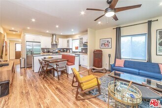 2118 N Thomas St in Los Angeles, CA - Building Photo - Building Photo