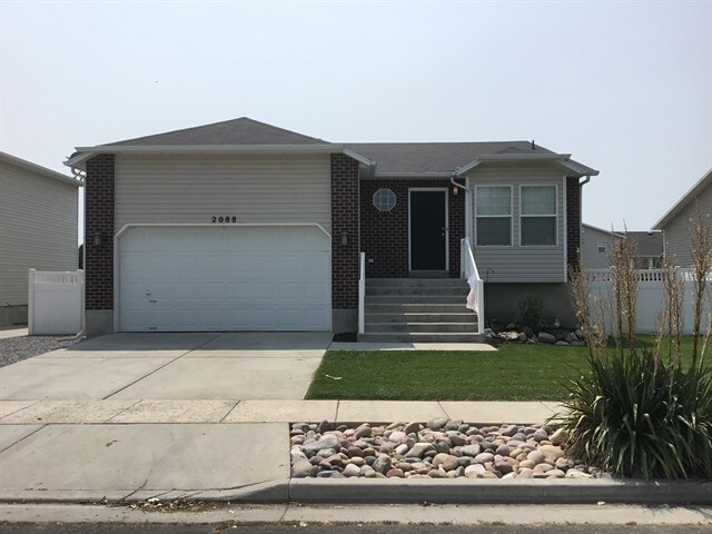 property at 2088 Fremont Crest Ave