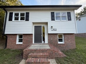 411 Doak St in Thomasville, NC - Building Photo - Building Photo