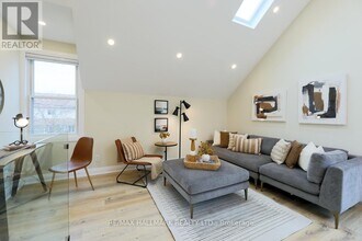 6 Luttrell Ave in Toronto, ON - Building Photo - Building Photo