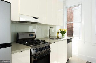 926 O St NW-Unit -4 in Washington, DC - Building Photo - Building Photo