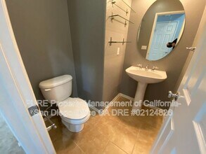1553 Hunters Glen Ave in Chula Vista, CA - Building Photo - Building Photo