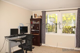 126 Alta Loma Dr in South San Francisco, CA - Building Photo - Building Photo