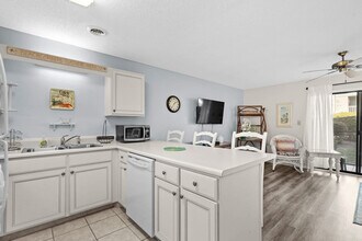 1890E Auburn Ln in Surfside Beach, SC - Building Photo - Building Photo