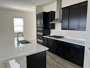 11836 Black Canary Ave in Las Vegas, NV - Building Photo - Building Photo