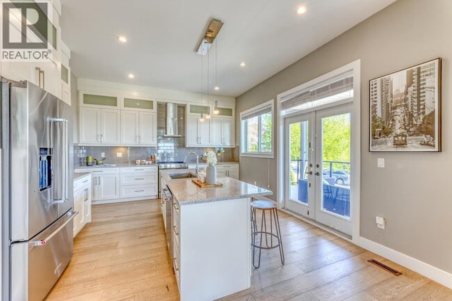 1438 Strawline Hill St in Coquitlam, BC - Building Photo - Building Photo