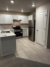311 NE Belfair Sta in Belfair, WA - Building Photo - Building Photo