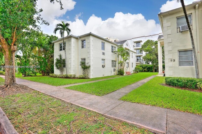 property at 27 Phoenetia Ave