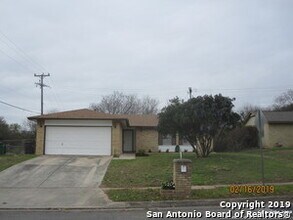 3219 Meadow Dr in San Antonio, TX - Building Photo - Building Photo