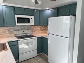 156 NE 20th Ct in Wilton Manors, FL - Building Photo - Building Photo