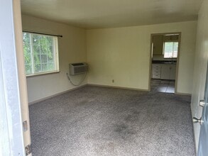 504 W Marlette St, Unit Unit B    Upstairs in Ione, CA - Building Photo - Building Photo