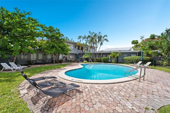 913 NE 18th Ave in Fort Lauderdale, FL - Building Photo - Building Photo