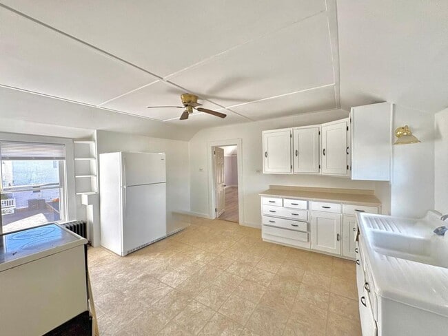 property at 7 High St