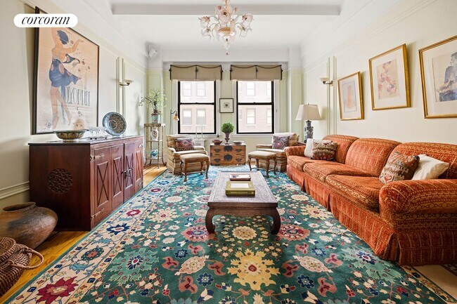 property at 215 W 90th St