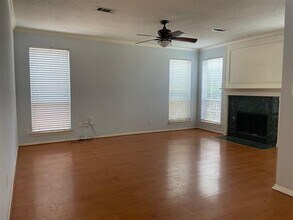18847 Park Grove Ln in Dallas, TX - Building Photo - Building Photo