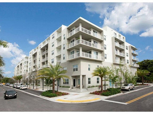 Village Place Apartments Senior Community- in Fort Lauderdale, FL - Building Photo - Building Photo