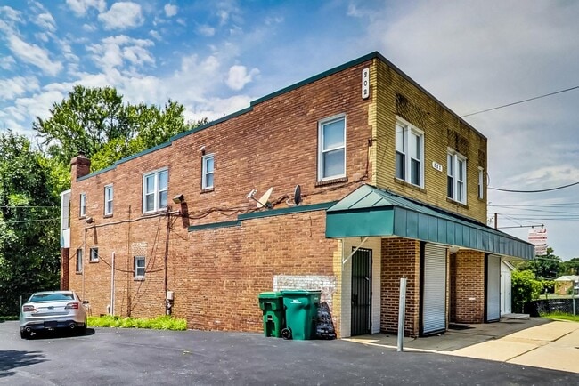 202 Maryland Park Dr in Capitol Heights, MD - Building Photo - Building Photo