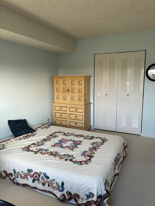 3800 Powell Ln, Unit Room for Rent in Falls Church, VA - Building Photo - Building Photo