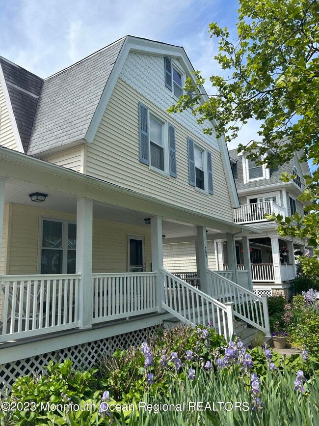 209 4th Ave in Belmar, NJ - Building Photo - Building Photo