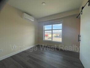 2411-2411 Apollo Rd in West Kelowna, BC - Building Photo - Building Photo