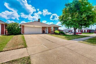 7029 Flaxford Trail in Arlington, TX - Building Photo - Building Photo