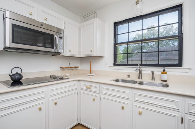 property at 3432 Warrenton Rd