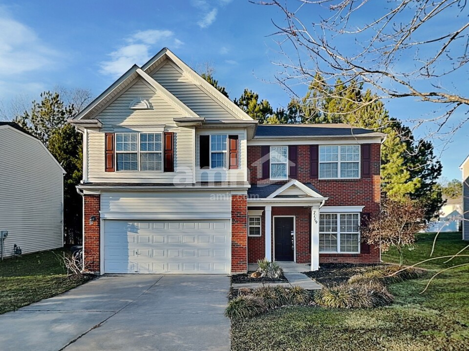 7119 Advocator Ln in Charlotte, NC - Building Photo