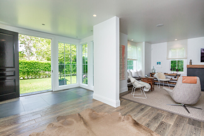 39 Gansett Ln in Amagansett, NY - Building Photo - Building Photo