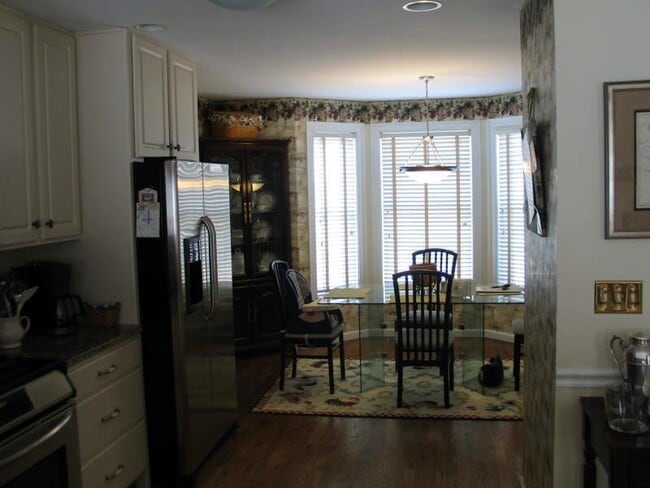 157 Leeder Hill Dr, Unit 405 in Hamden, CT - Foto de edificio - Building Photo
