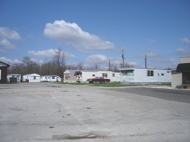 Cosy Corner Mobile Home Park in Horse Cave, KY - Building Photo - Building Photo