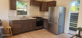 132 Juana Maria Ave in Santa Barbara, CA - Building Photo