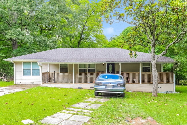 property at 626 Asberry St