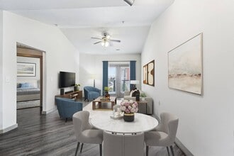 Sonterra Blue in San Antonio, TX - Building Photo - Building Photo