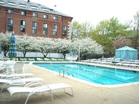 42 8th St, Unit 3112 in Boston, MA - Building Photo