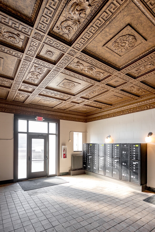 Heather Hall in Detroit, MI - Foto de edificio - Building Photo