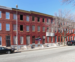 2104-2108 Mcculloh St Apartments