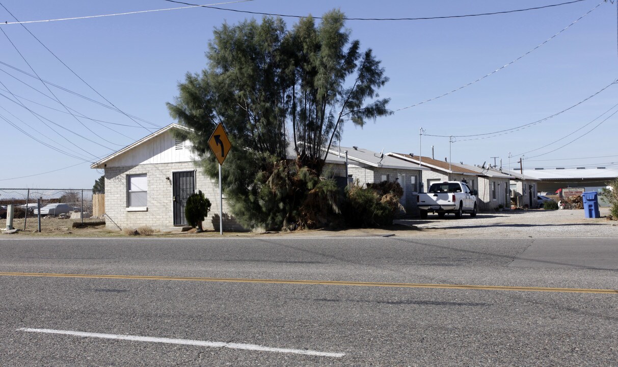 24889 Lenwood Rd in Barstow, CA - Building Photo
