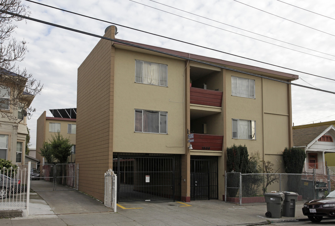 1808 Fruitvale Ave in Oakland, CA - Building Photo