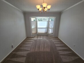 8909 Hilton Ave NE in Albuquerque, NM - Building Photo - Building Photo